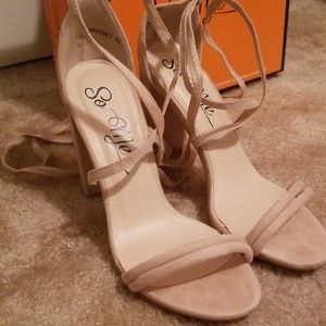 NWB! So Me Heels